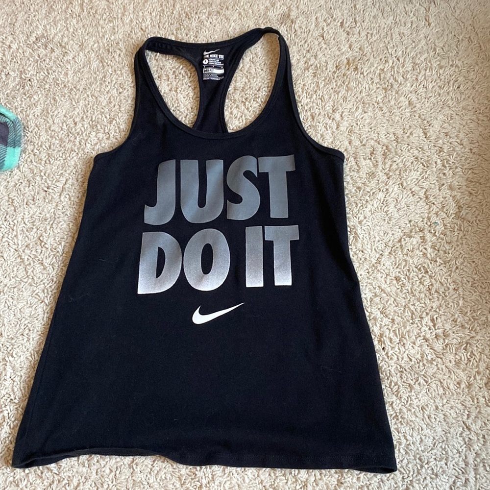 Nike tank